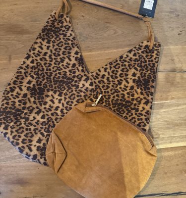 Handtas LEOPARD | inclusief etui